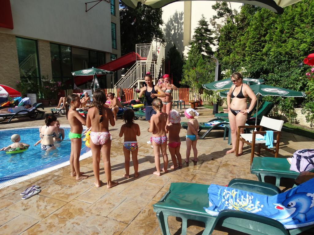 Mena Palace Hotel Sunny Beach Buitenkant foto