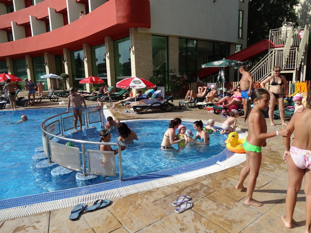 Mena Palace Hotel Sunny Beach Buitenkant foto